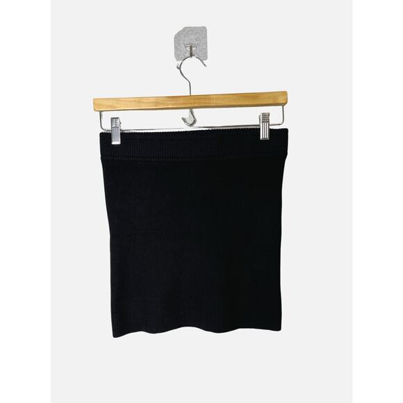 MONROW Sweater Mini Skirt in Black - Picture 2 of 10